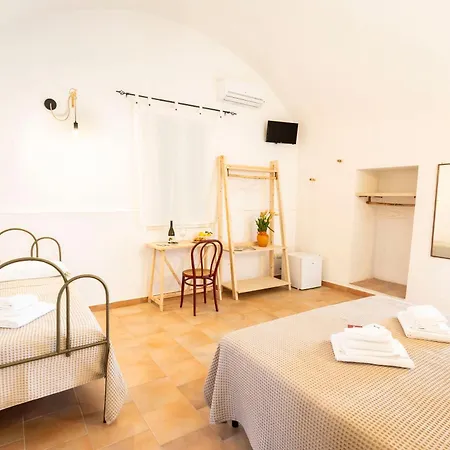 Bed & Breakfast Tenuta Doxi 3*